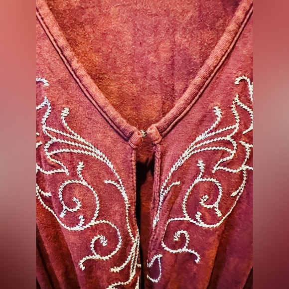 NWOT Small POL Elegant Embroidered Burgundy Dress - Picture 2 of 11